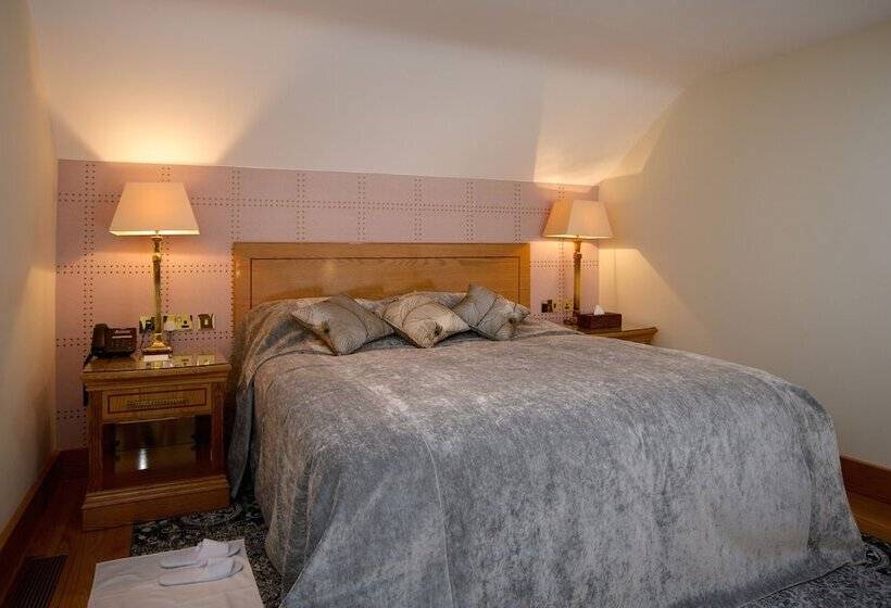 주니어 스위트, Greyfriars