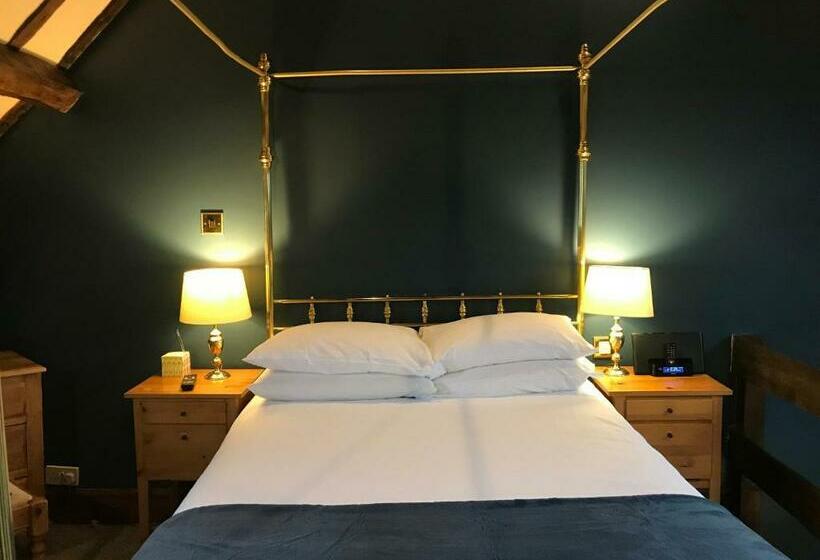 スーペリアールーム, Sebastians