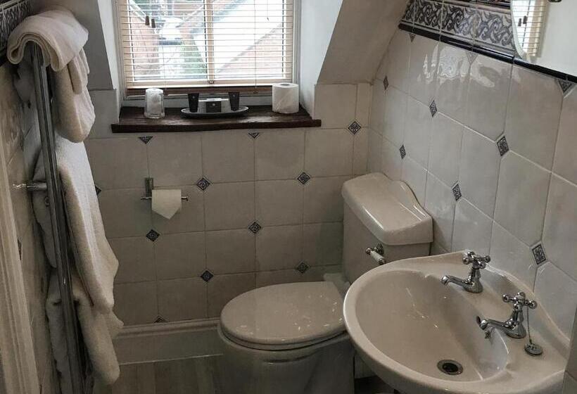 スーペリアールーム, Sebastians