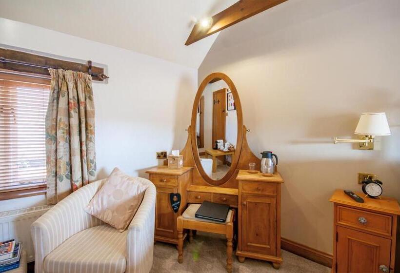 デラックスルーム, Sebastians