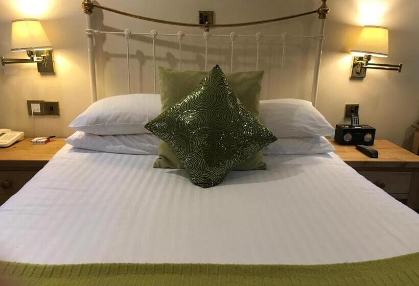 スタンダードルーム, Sebastians