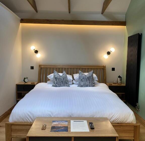 スタンダードルーム, Sebastians