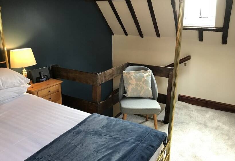 スーペリアールーム, Sebastians