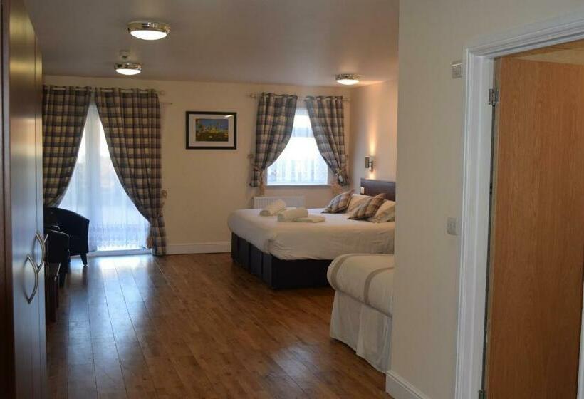 سوییت خانوادگی, Star Anglia