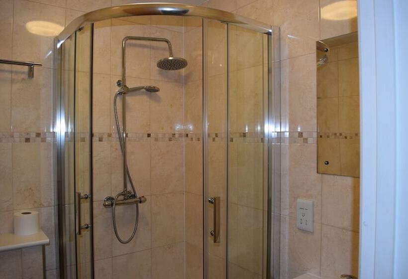 اتاق استاندارد, Star Anglia