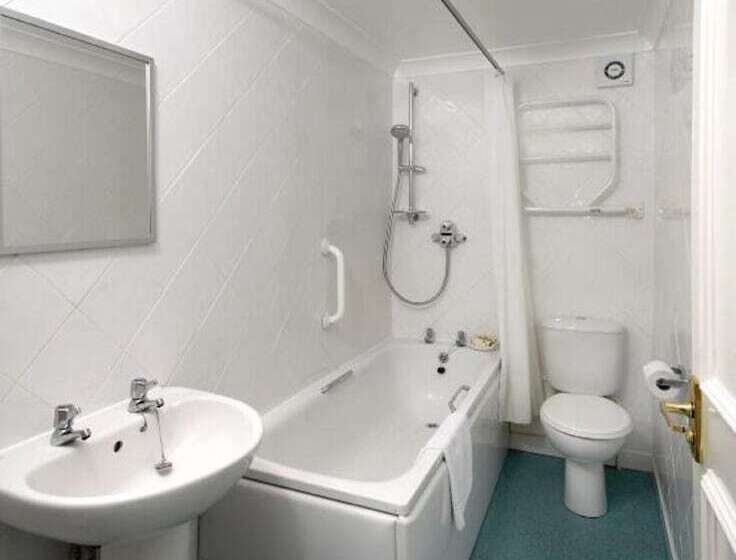 标准间, The Broadway Park