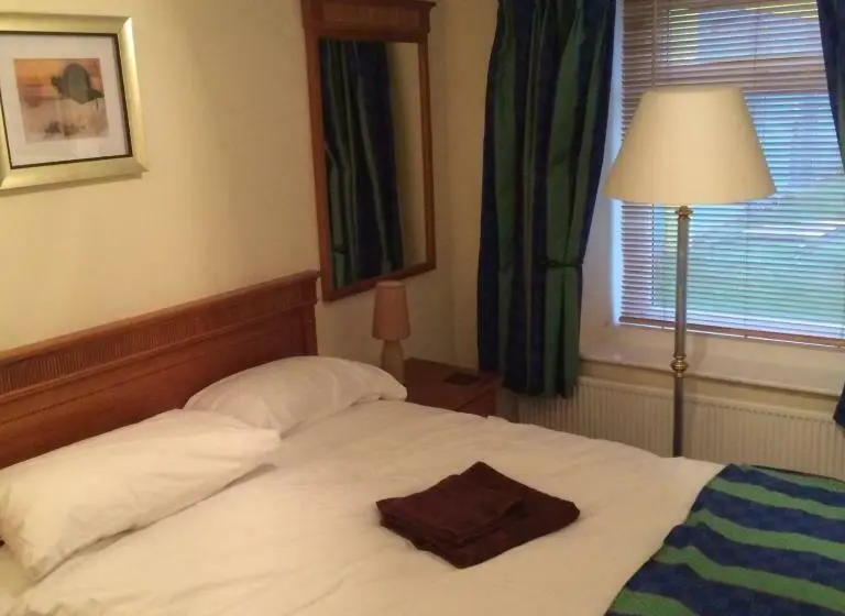エコノミールーム, The Grafton Rooms