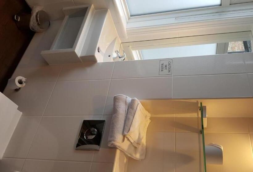 スタンダードルーム, The Hippodrome Wetherspoon