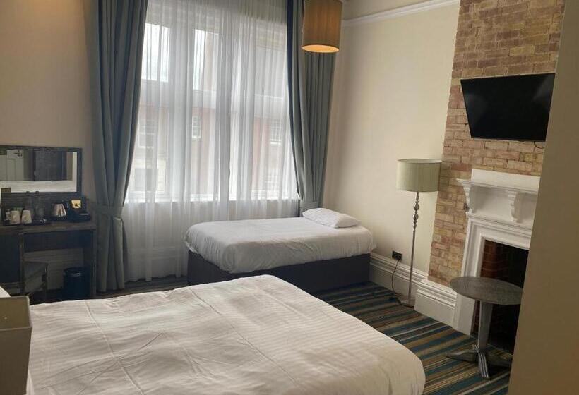 ファミリールーム, The Hippodrome Wetherspoon