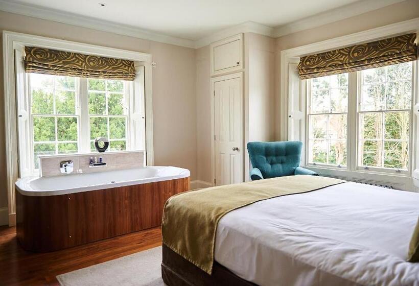 ジュニアスイート, The Oaksmere