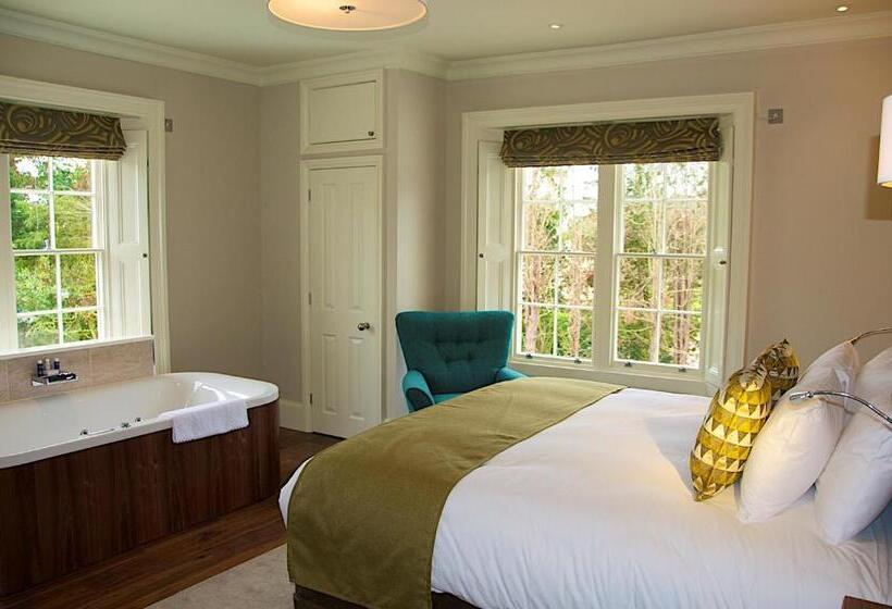 ジュニアスイート, The Oaksmere