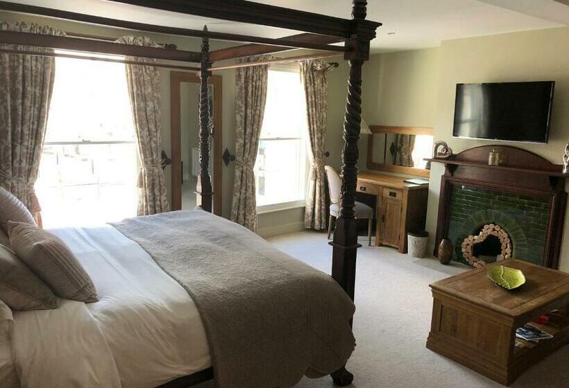 جناح إدارى, The Peppermill Town House Hotel & Restaurant