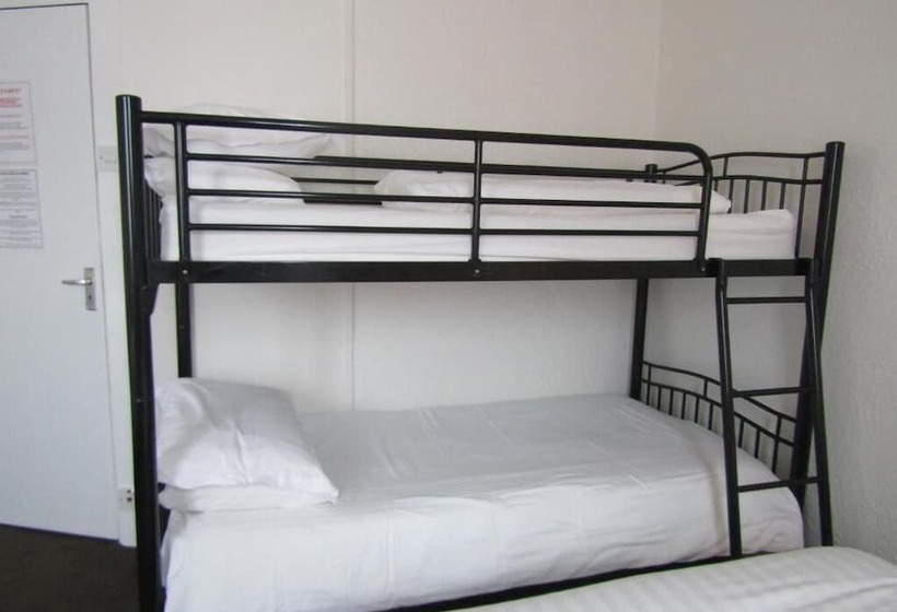 غرفة عائلية, The Scala