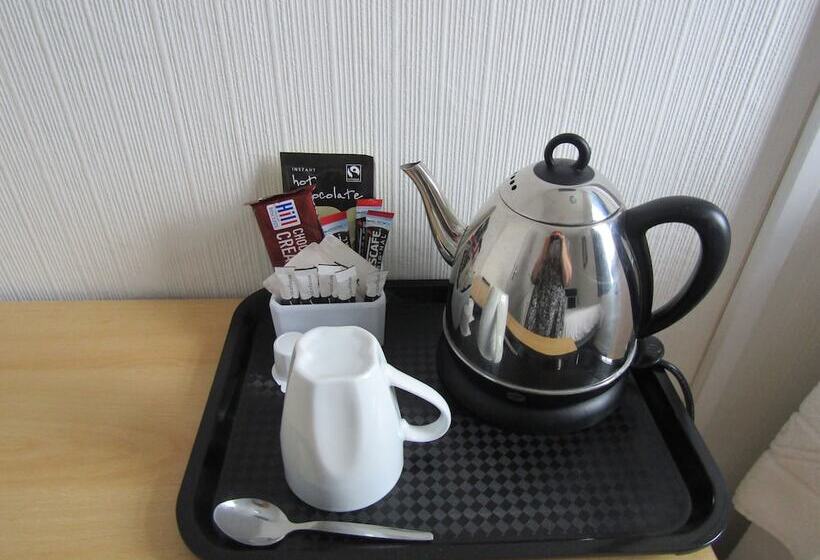 غرفة قياسية فردية, The Scala