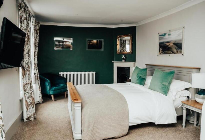 غرفة سوبيريور سرير كينج, The Peppermill Town House Hotel & Restaurant