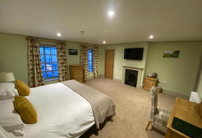 غرفة سوبيريور سرير كينج, The Peppermill Town House Hotel & Restaurant