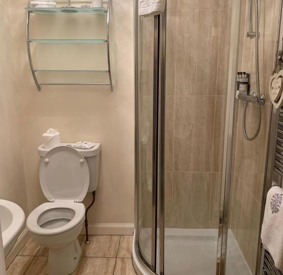 اتاق استاندارد, Westcourt Guest House