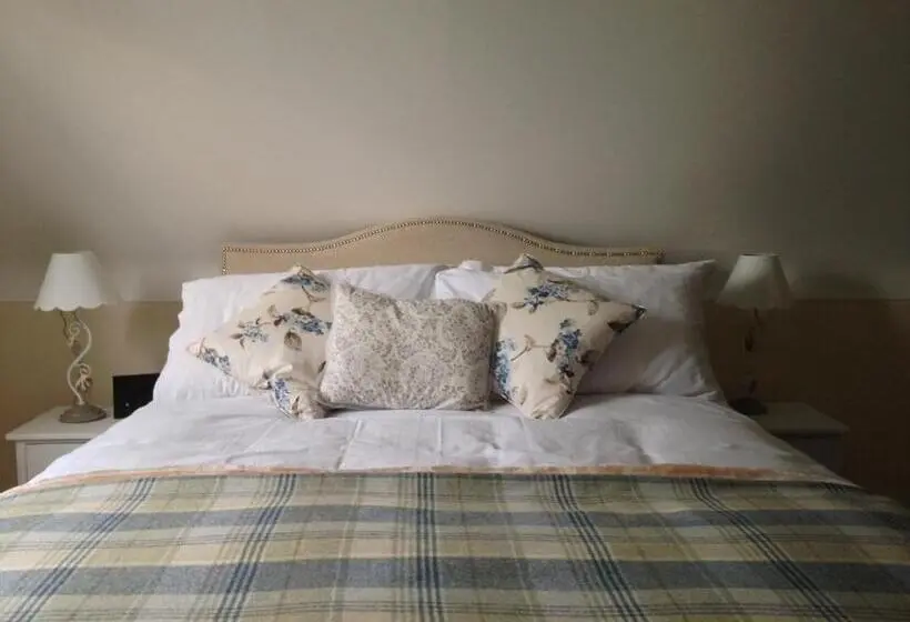 Perhesviitti, Whitethorn Bed And Breakfast
