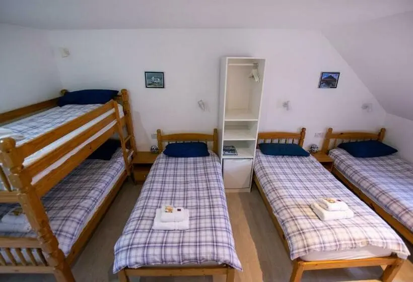 Perhehuone, Corran Bunkhouse