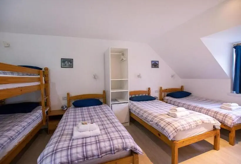 Perhehuone, Corran Bunkhouse