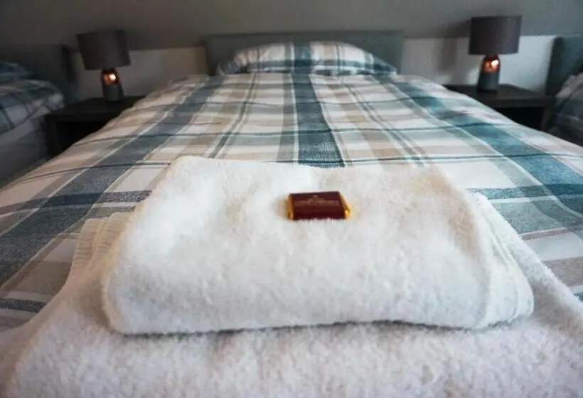 Standard Kolmen Hengen Huone, Corran Bunkhouse