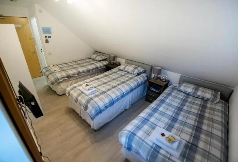 Standard Kolmen Hengen Huone, Corran Bunkhouse