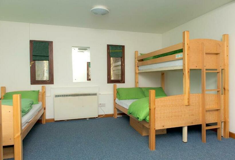 Номер Стандарт Четырехместный Совместный Санузел, Yha Brecon Beacons