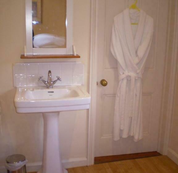 キングサイズベッドのスタンダードルーム, Buckley Farmhouse B & B