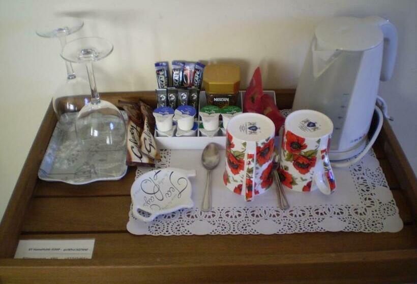 キングサイズベッドのスタンダードルーム, Buckley Farmhouse B & B