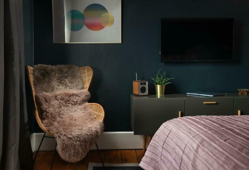 Люкс Вид на Море, Dorset House