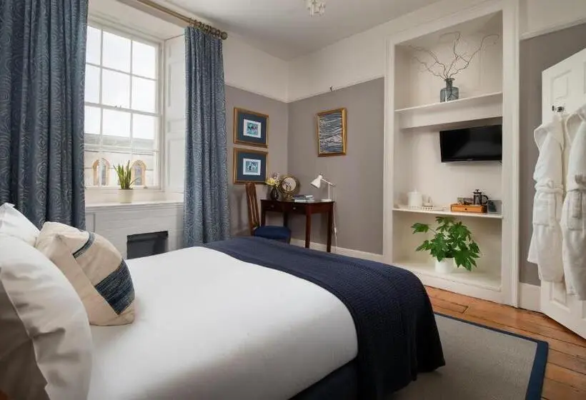 片側に海が見えるデラックスルーム, Dorset House