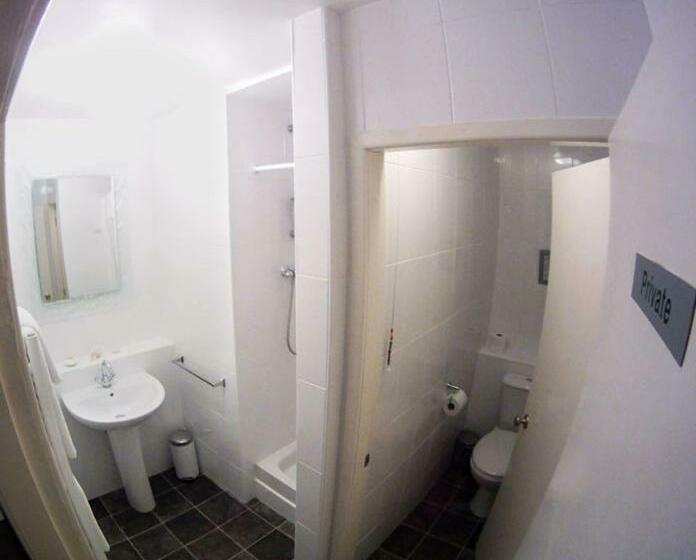 Семейный Номер, Glyn Peris Guest House