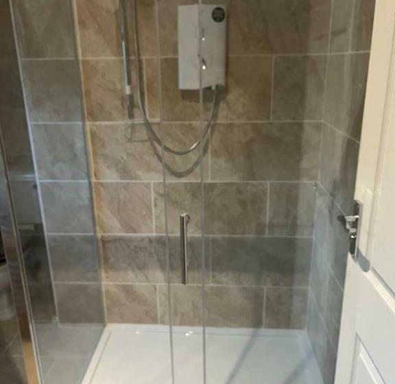 اتاق استاندارد چهار تخته, Jasmine House