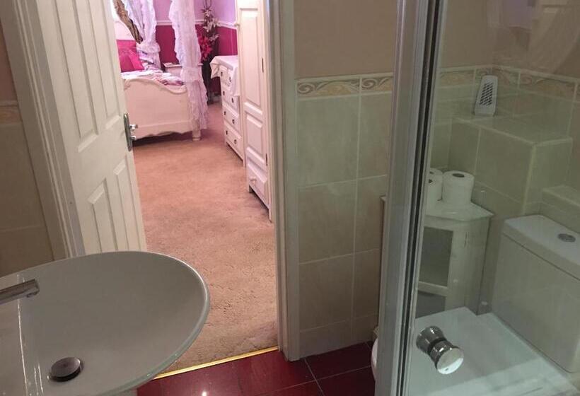 اتاق استاندارد, Jasmine House