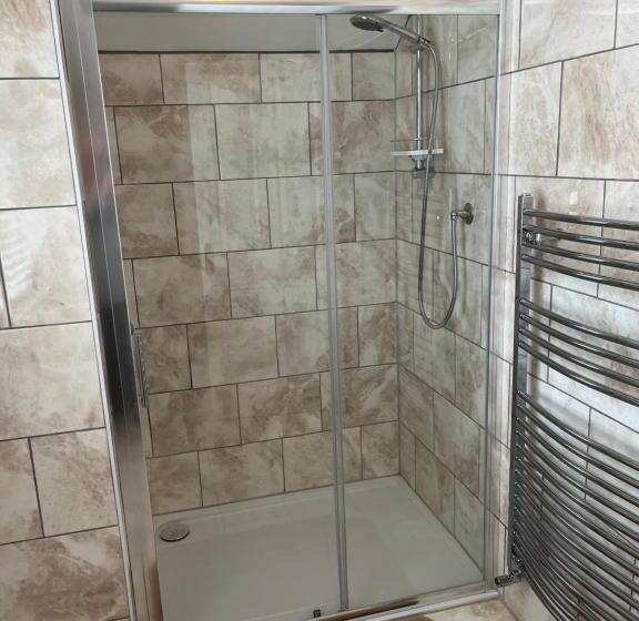 اتاق استاندارد سه نفره, Jasmine House