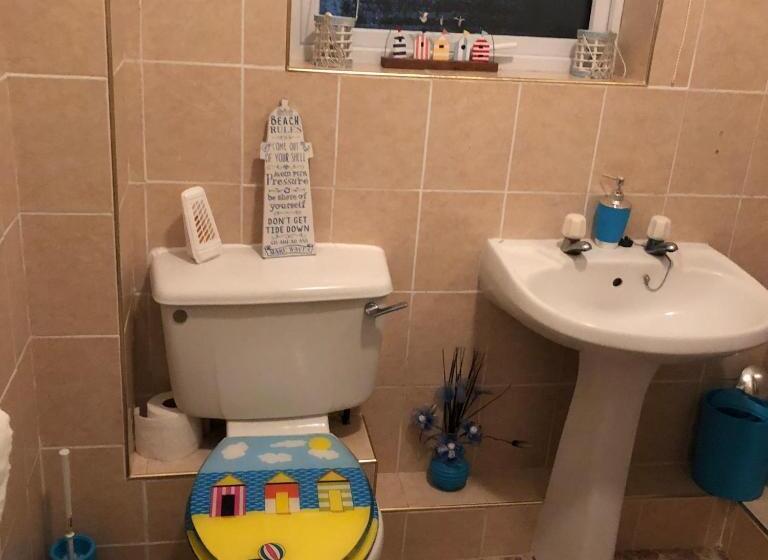 اتاق استاندارد یک تخته با سرویس بهداشتی مشترک, Jasmine House