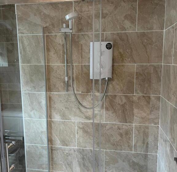 اتاق خانوادگی, Jasmine House