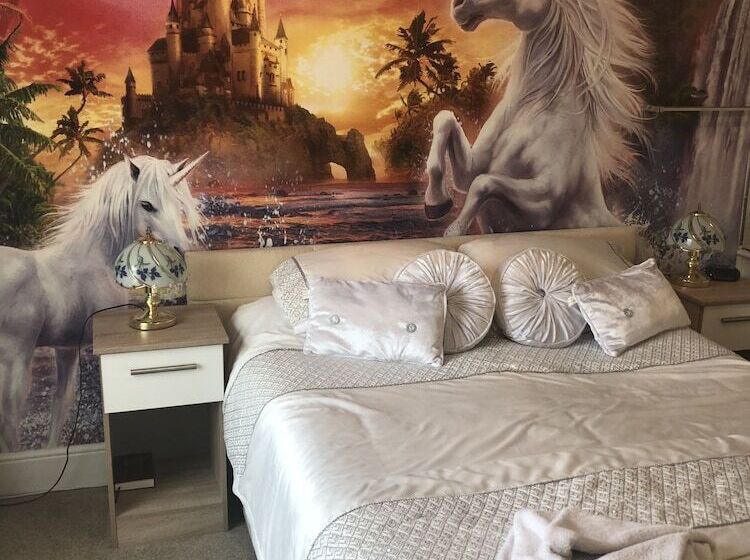 اتاق استاندارد, Jasmine House