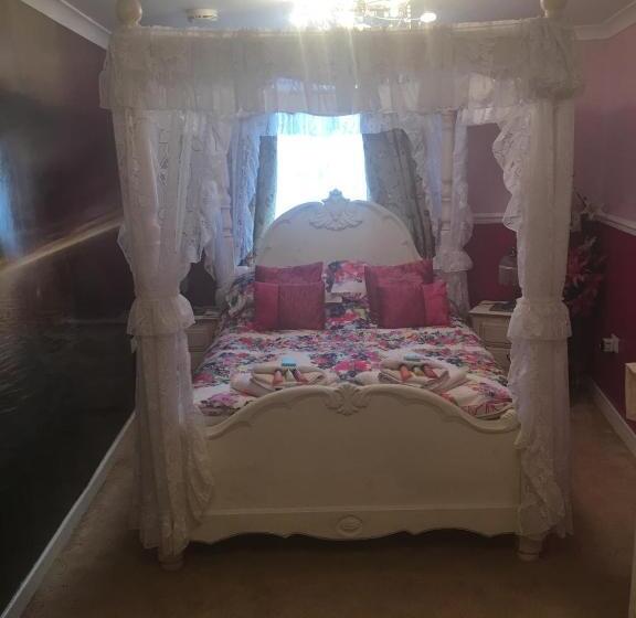 اتاق استاندارد, Jasmine House