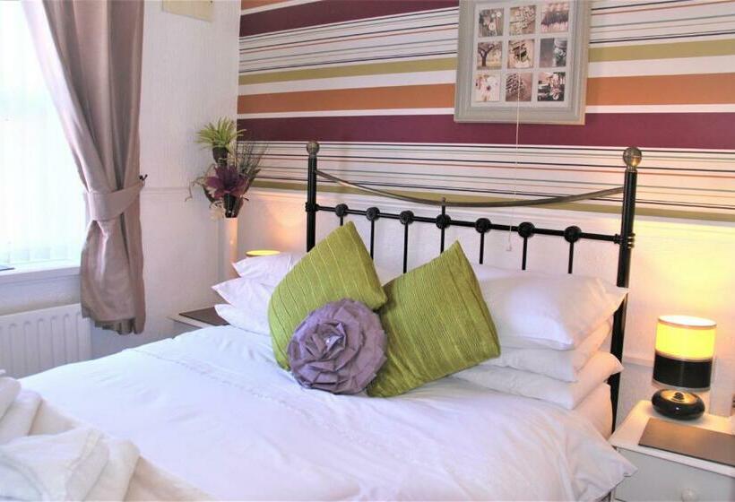 חדר סטנדרט, Serena Court