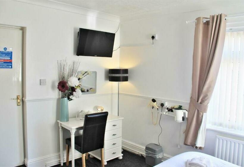 חדר סופריור, Serena Court