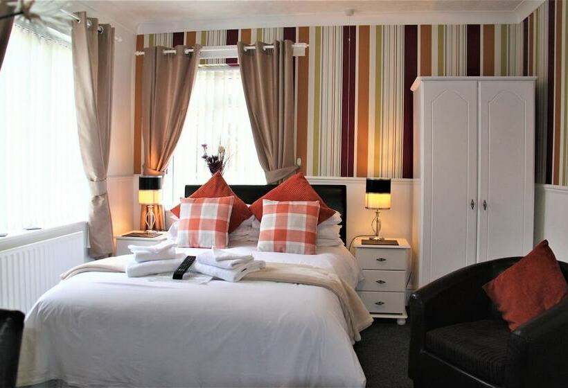 חדר סטנדרט, Serena Court