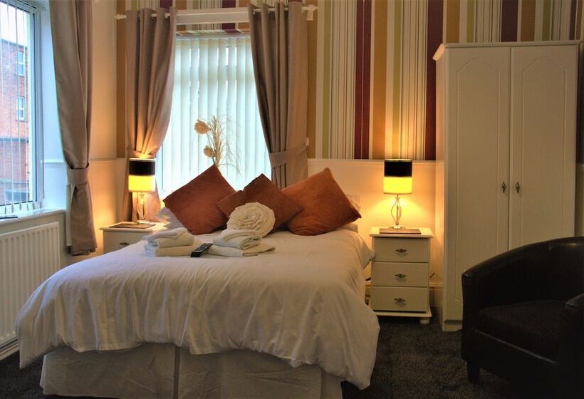 חדר סטנדרט, Serena Court