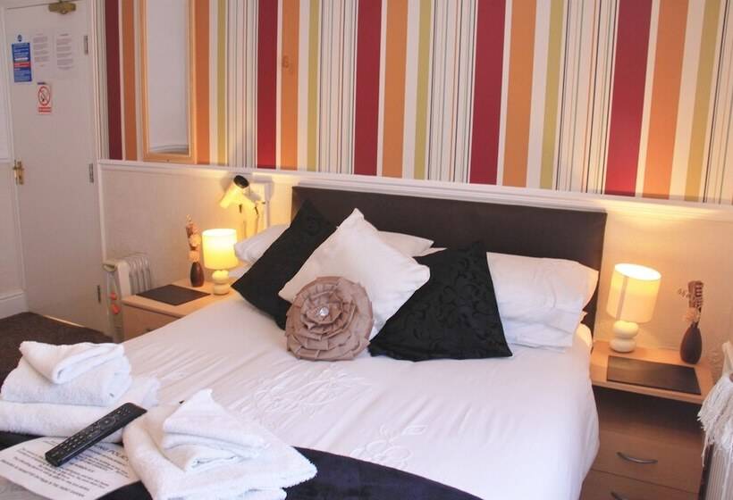 חדר סטנדרט, Serena Court