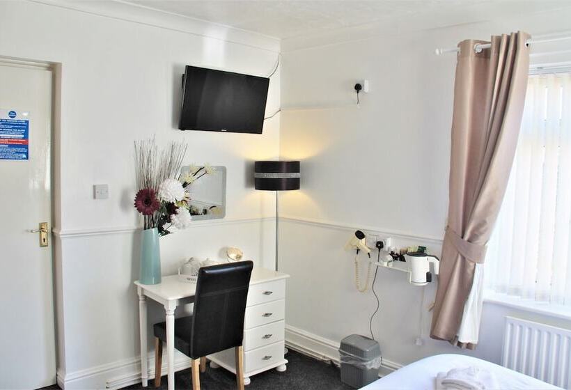 חדר סטנדרט, Serena Court