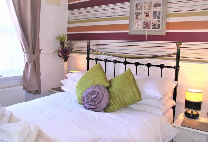 חדר סטנדרט, Serena Court