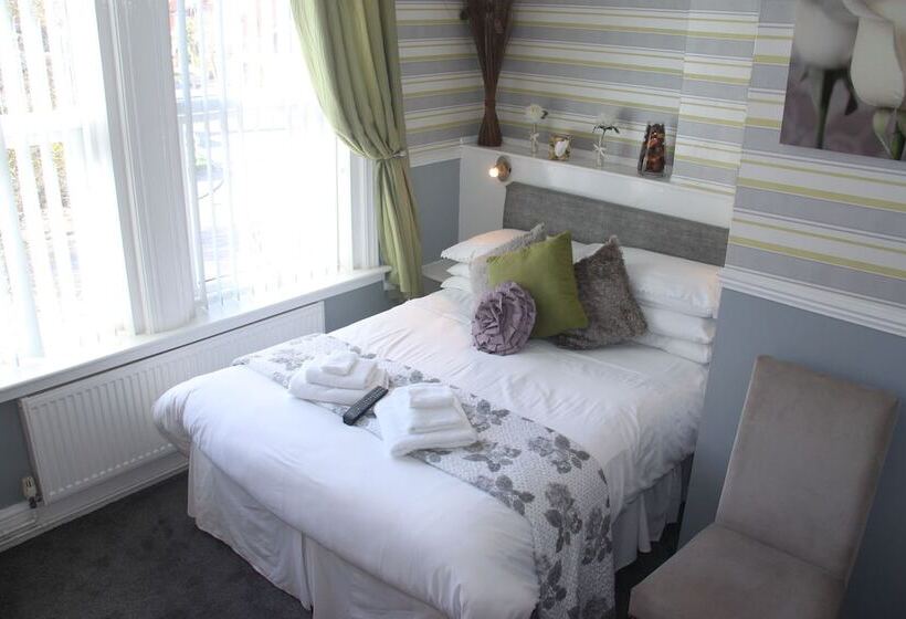 חדר סטנדרט, Serena Court