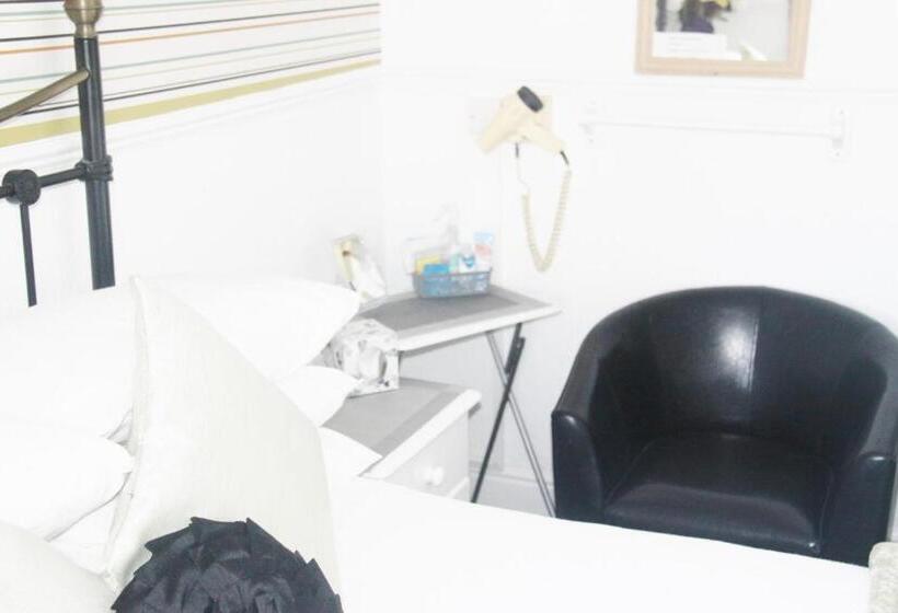 חדר סטנדרט, Serena Court