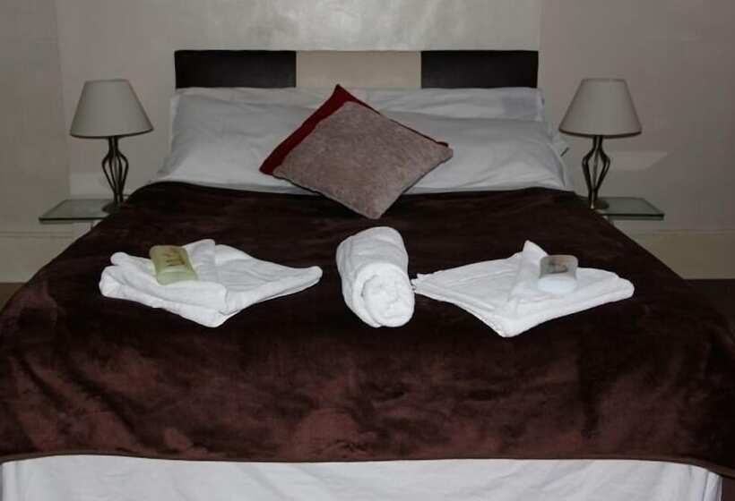 חדר סטנדרט חדר אמבטיה משותף, The Crystal Lodge