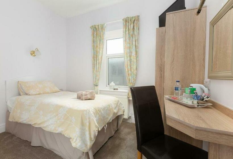 标准单人间, The Hollingworth